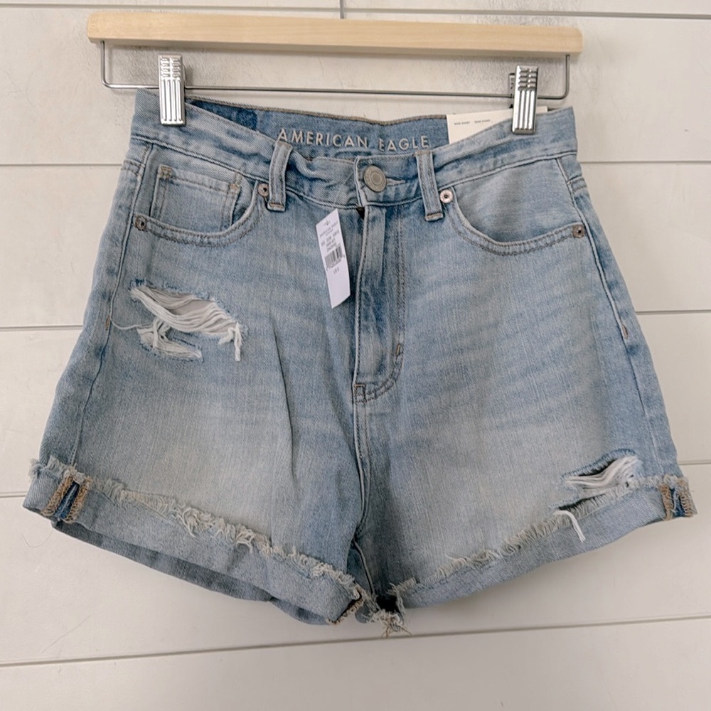 American Eagle Size 0 Mom Jean Short High Rise Destroyed Cuffed Raw Hem …